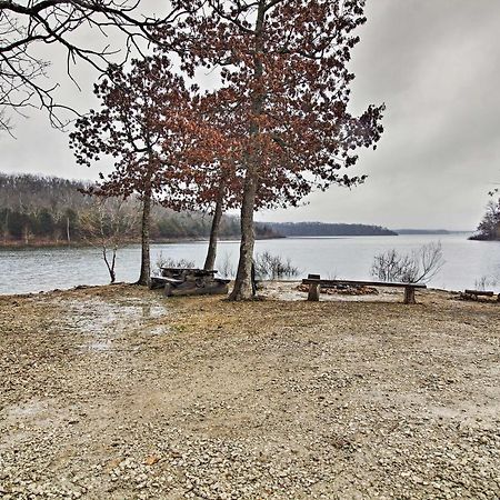 Rustic Stockton Lake Cabin Half Mile To Boat Ramp! ภายนอก รูปภาพ